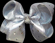 Medium Silver Diamond Pattern Bow